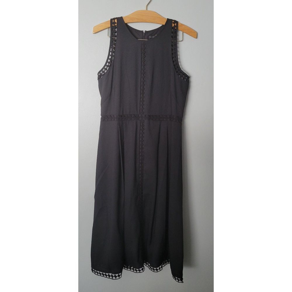 Ann Taylor Sleeveless Black Laser Cut Midi Dress Size 4